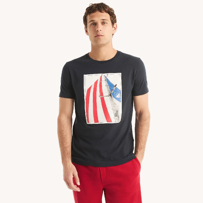 Earthy Fit Nautica Mens Sustainably Crafted Americana Graphic T-Shirt