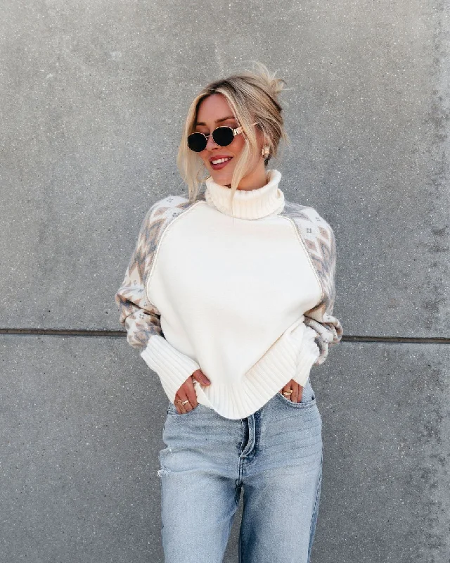 Color Block Sleeve Turtleneck Sweater - Cream