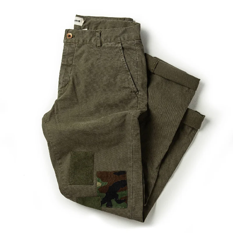 Cozy Fit Look The Atelier and Repairs Chino in Olive